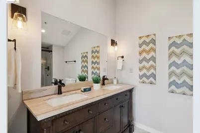 6300 Shattuck Ave #1, Oakland, CA 94609 - Photo 25