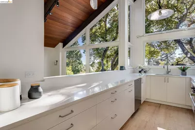 1179 Keith Ave, Berkeley, CA 94708 - Photo 17