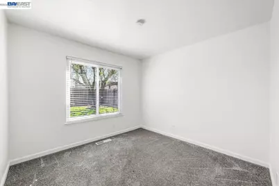 3647 Ashwood Dr, Pleasanton, CA 94588 - Photo 29