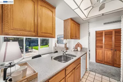 3647 Ashwood Dr, Pleasanton, CA 94588 - Photo 15