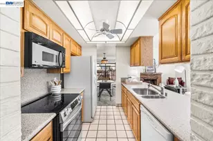 3647 Ashwood Dr, Pleasanton, CA 94588 - Photo 11