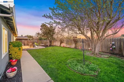 3647 Ashwood Dr, Pleasanton, CA 94588 - Photo 47