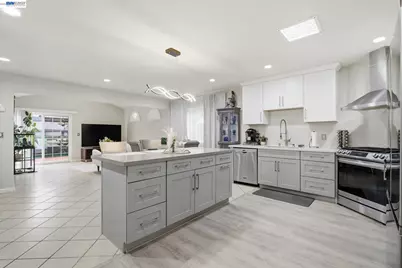 3020 San Andreas Dr, Union City, CA 94587 - Photo 9