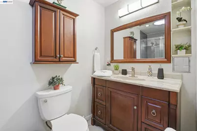 3020 San Andreas Dr, Union City, CA 94587 - Photo 19