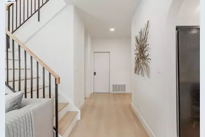 4900 Creekwood Dr, Fremont, CA 94555 - Photo 9