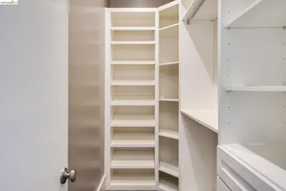 1526 32nd St, Oakland, CA 94608 - Photo 27