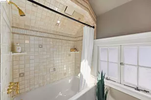 958 Alma Pl, Oakland, CA 94610 - Photo 29