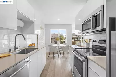 130 Lakeshore Ct, Richmond, CA 94804 - Photo 15