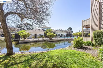 130 Lakeshore Ct, Richmond, CA 94804 - Photo 35