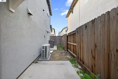 7000 Santa Venetia Pl, Roseville, CA 95747 - Photo 39