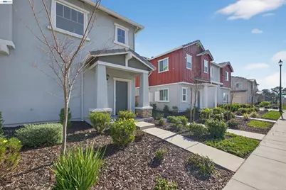 7000 Santa Venetia Pl, Roseville, CA 95747 - Photo 5