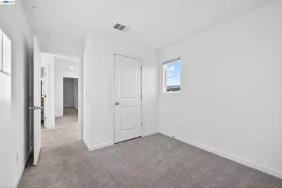 7000 Santa Venetia Pl, Roseville, CA 95747 - Photo 19