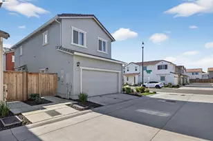 7000 Santa Venetia Pl, Roseville, CA 95747 - Photo 3