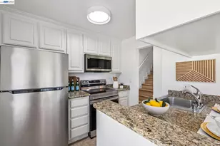 27796 Vasona Ct, Hayward, CA 94544 - Photo 15