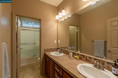 9028 Tee Box Ct, Patterson, CA 95363 - Photo 21