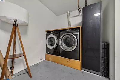 6466 Hollis St #182, Emeryville, CA 94608 - Photo 7