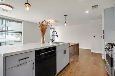 6466 Hollis St #182, Emeryville, CA 94608 - Photo 13