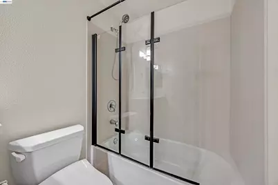 6466 Hollis St #182, Emeryville, CA 94608 - Photo 21