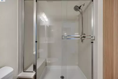 6466 Hollis St #182, Emeryville, CA 94608 - Photo 25