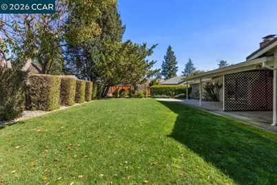 32 Lancaster Ct, Walnut Creek, CA 94595 - Photo 27