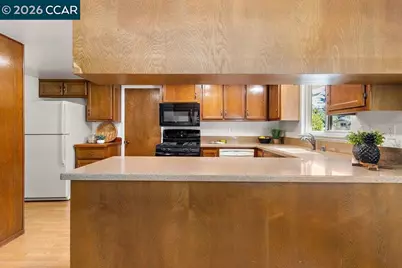 32 Lancaster Ct, Walnut Creek, CA 94595 - Photo 11