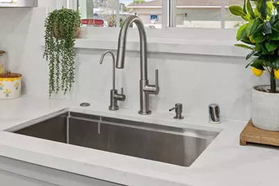 3994 Newcastle Rd, Concord, CA 94519 - Photo 13