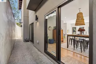 2588 Scout Rd, Oakland, CA 94611 - Photo 17