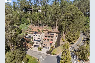 2588 Scout Rd, Oakland, CA 94611 - Photo 5