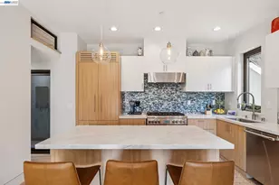 2588 Scout Rd, Oakland, CA 94611 - Photo 23