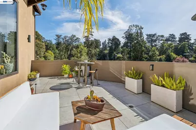 2588 Scout Rd, Oakland, CA 94611 - Photo 33