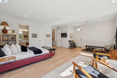 2588 Scout Rd, Oakland, CA 94611 - Photo 53