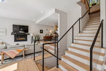 2588 Scout Rd, Oakland, CA 94611 - Photo 37