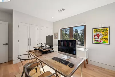 2588 Scout Rd, Oakland, CA 94611 - Photo 45