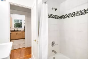 3746 Park Blvd Way, Oakland, CA 94610 - Photo 23