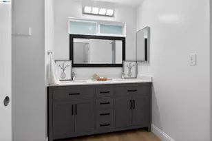 5170 Saddle Brook Dr, Oakland, CA 94619 - Photo 19