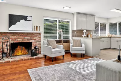 5170 Saddle Brook Dr, Oakland, CA 94619 - Photo 9