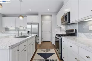 36188 Fig Tree Ln, Newark, CA 94560 - Photo 13