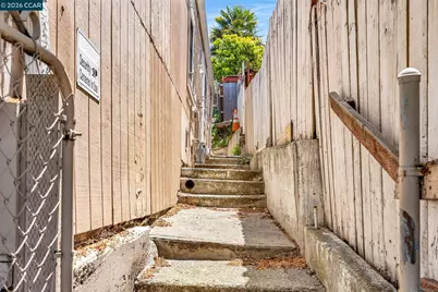 2150 35th Ave, Oakland, CA 94601 - Photo 11