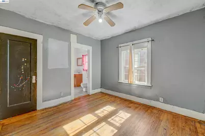 1061 71st Ave, Oakland, CA 94621 - Photo 7