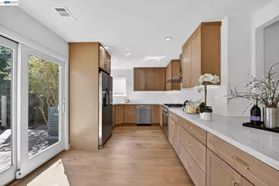 792 8th Ave, Redwood City, CA 94063 - Photo 11