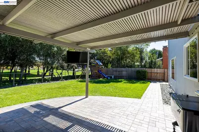 8107 Peppertree, Dublin, CA 94568 - Photo 23