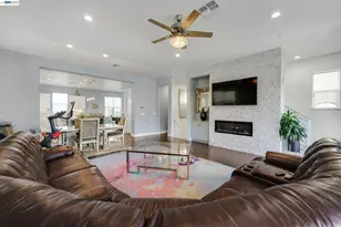 7228 Carneros Ln, Dublin, CA 94568 - Photo 19