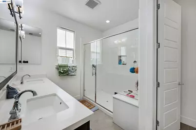 7228 Carneros Ln, Dublin, CA 94568 - Photo 31