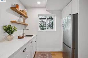 5969 Rincon Dr, Oakland, CA 94611 - Photo 37