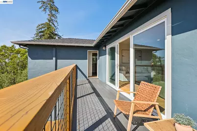 5969 Rincon Dr, Oakland, CA 94611 - Photo 19