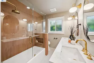 5969 Rincon Dr, Oakland, CA 94611 - Photo 29