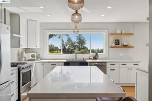 5969 Rincon Dr, Oakland, CA 94611 - Photo 9