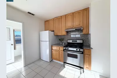 1541 152nd Ave, Ashland, CA 94578 - Photo 17