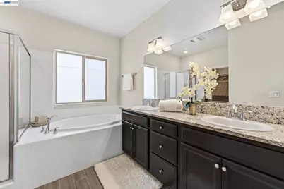 2419 Gabriel Dr, Merced, CA 95340 - Photo 27