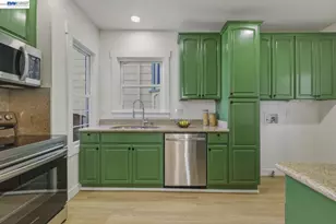 1726 Eagle Ave, Alameda, CA 94501 - Photo 11